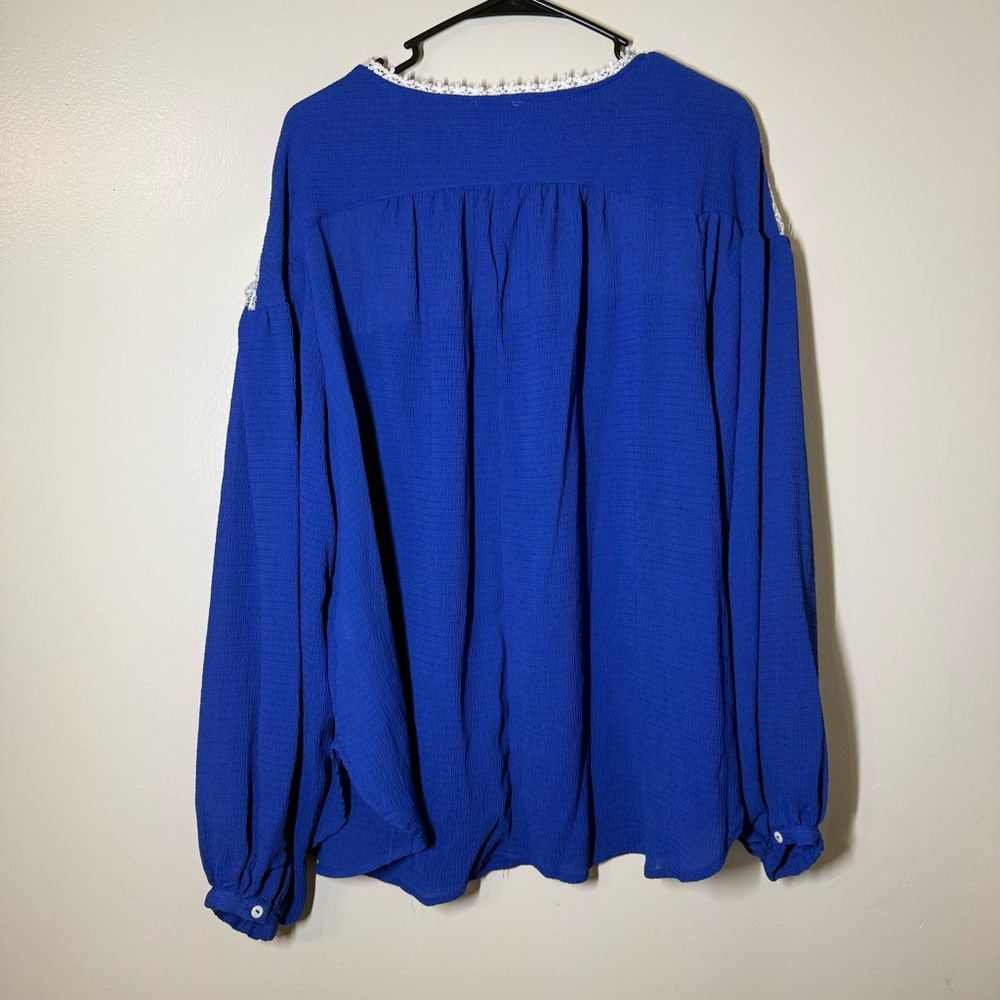 Umgee Royal Blue Blouse with White Lace Yoke - Picture 2 of 4